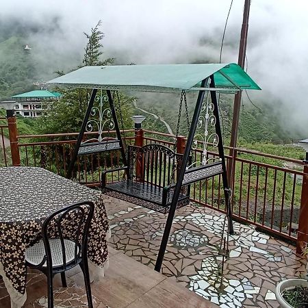 Icebergs Mussoorie - A Boutique Stay And 24 Hrs Roof Top Cafe Luaran gambar