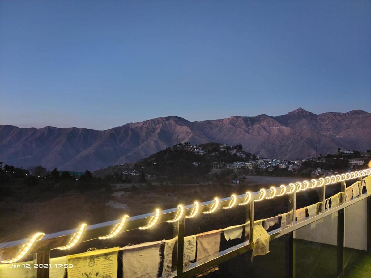 Icebergs Mussoorie - A Boutique Stay And 24 Hrs Roof Top Cafe Luaran gambar