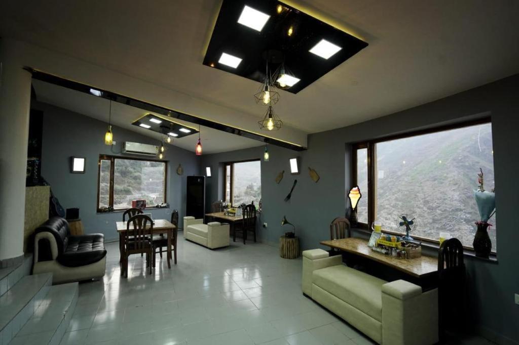 Icebergs Mussoorie - A Boutique Stay And 24 Hrs Roof Top Cafe Luaran gambar