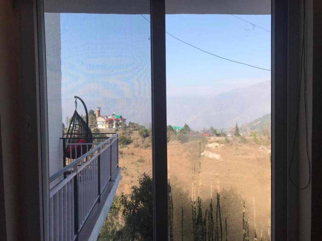Icebergs Mussoorie - A Boutique Stay And 24 Hrs Roof Top Cafe Luaran gambar