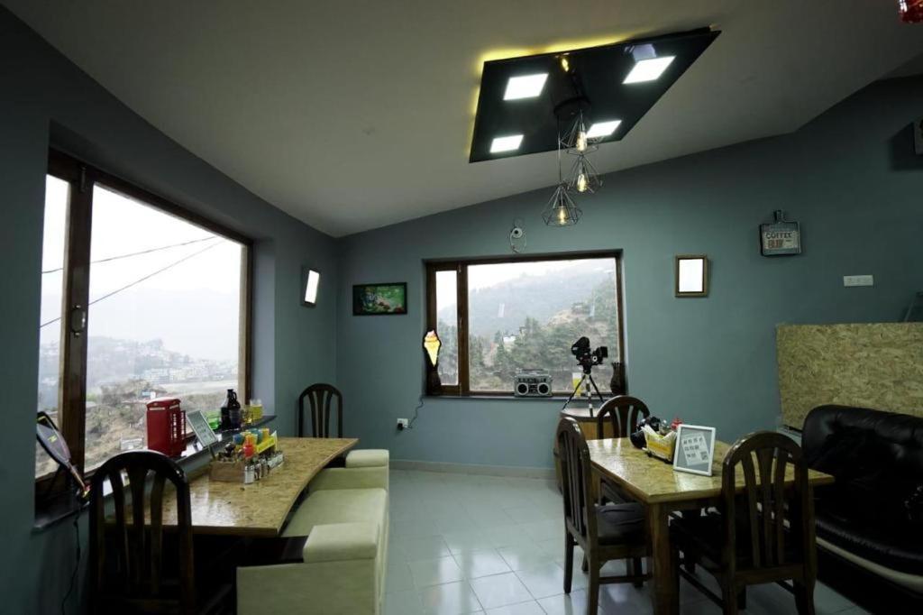 Icebergs Mussoorie - A Boutique Stay And 24 Hrs Roof Top Cafe Luaran gambar