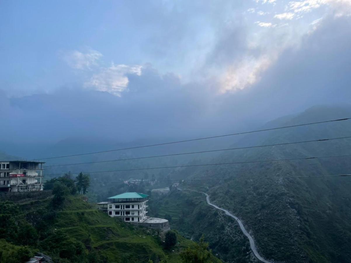 Icebergs Mussoorie - A Boutique Stay And 24 Hrs Roof Top Cafe Luaran gambar