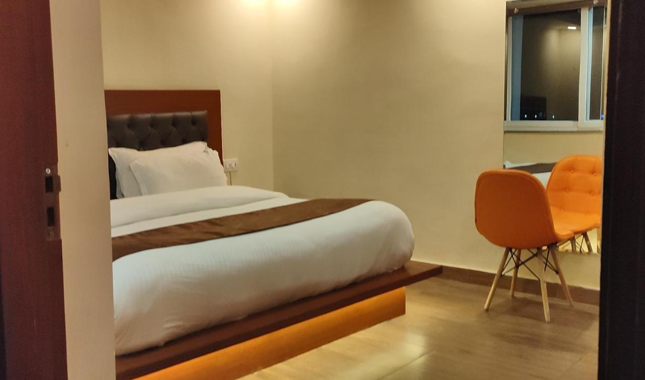 Icebergs Mussoorie - A Boutique Stay And 24 Hrs Roof Top Cafe Luaran gambar