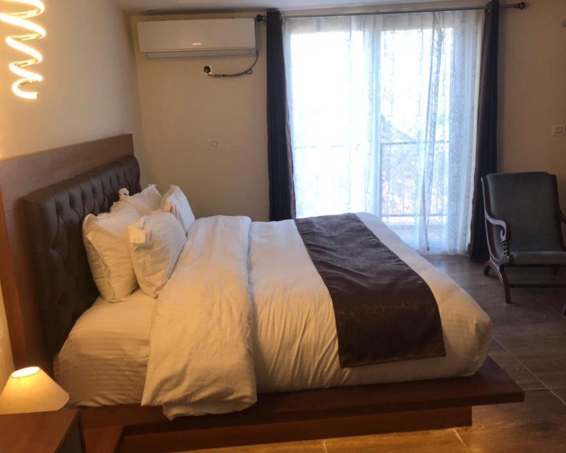 Icebergs Mussoorie - A Boutique Stay And 24 Hrs Roof Top Cafe Luaran gambar