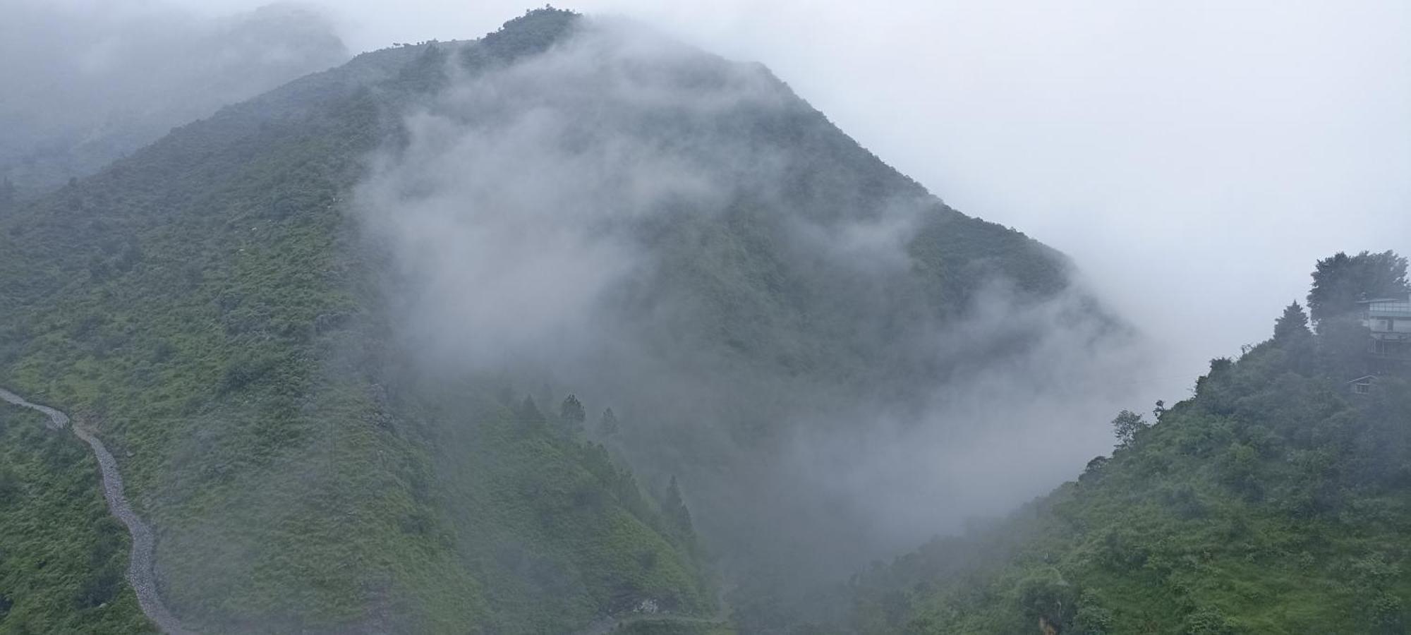 Icebergs Mussoorie - A Boutique Stay And 24 Hrs Roof Top Cafe Luaran gambar