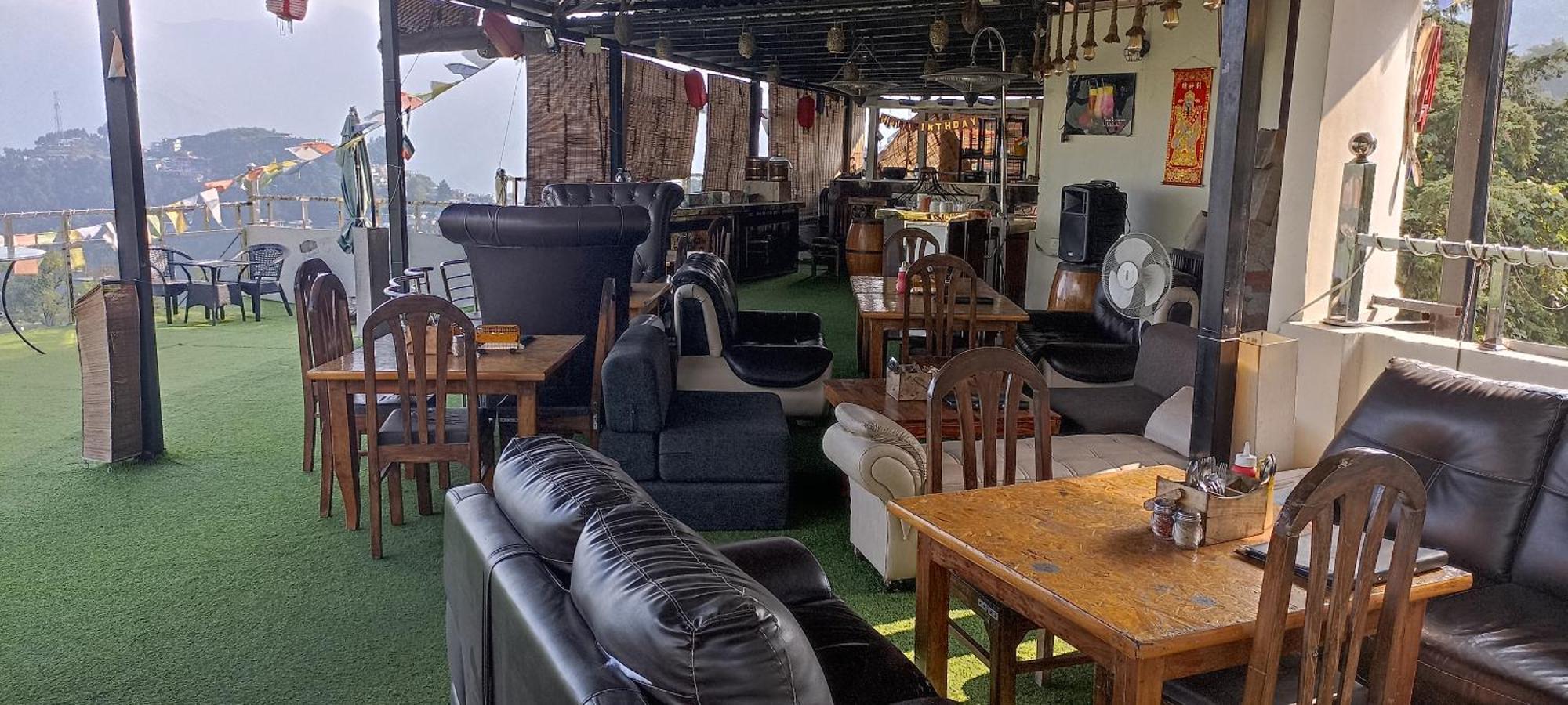 Icebergs Mussoorie - A Boutique Stay And 24 Hrs Roof Top Cafe Luaran gambar