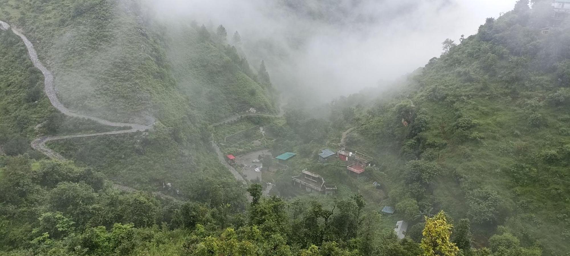 Icebergs Mussoorie - A Boutique Stay And 24 Hrs Roof Top Cafe Luaran gambar