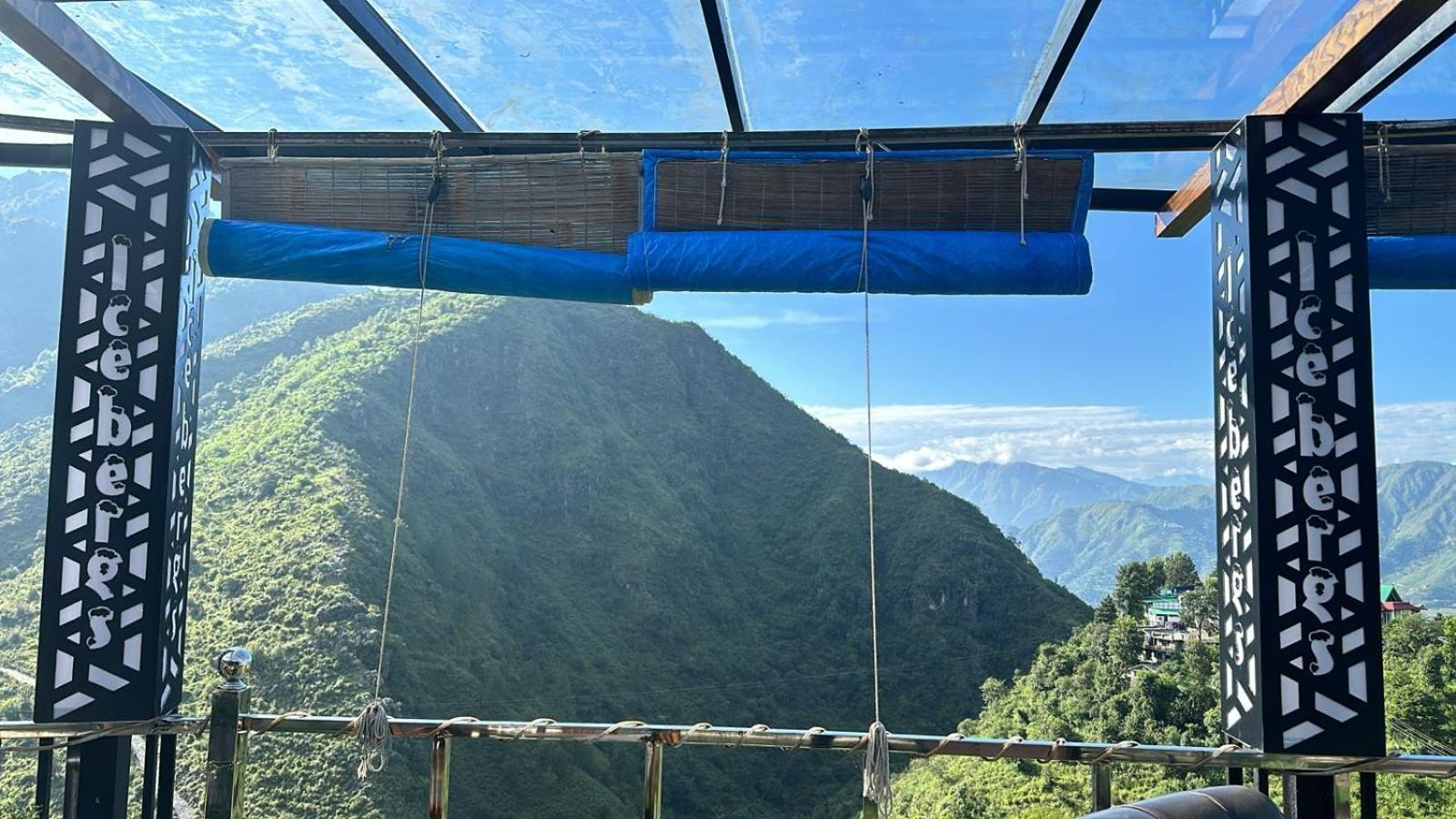 Icebergs Mussoorie - A Boutique Stay And 24 Hrs Roof Top Cafe Luaran gambar