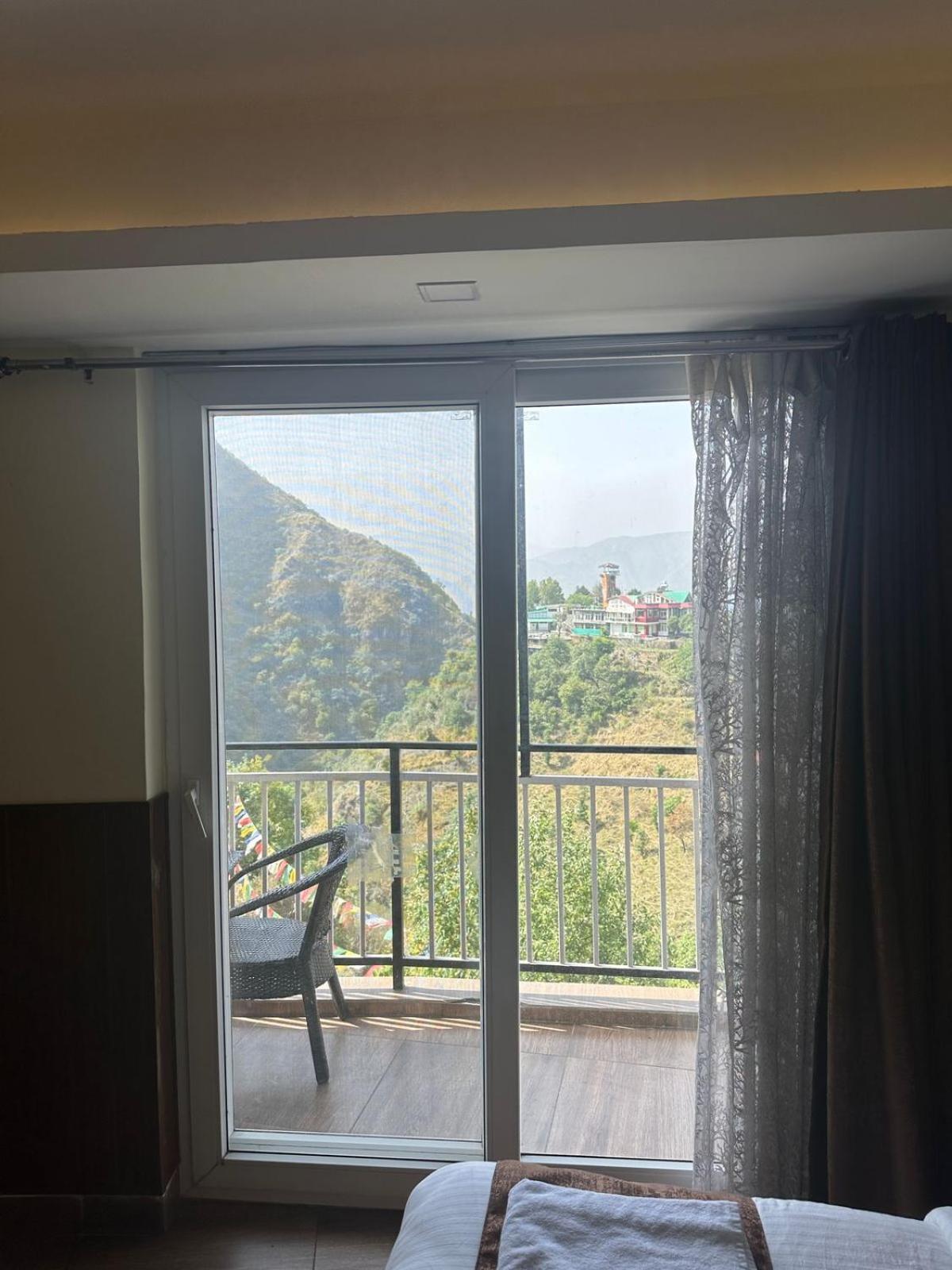 Icebergs Mussoorie - A Boutique Stay And 24 Hrs Roof Top Cafe Luaran gambar